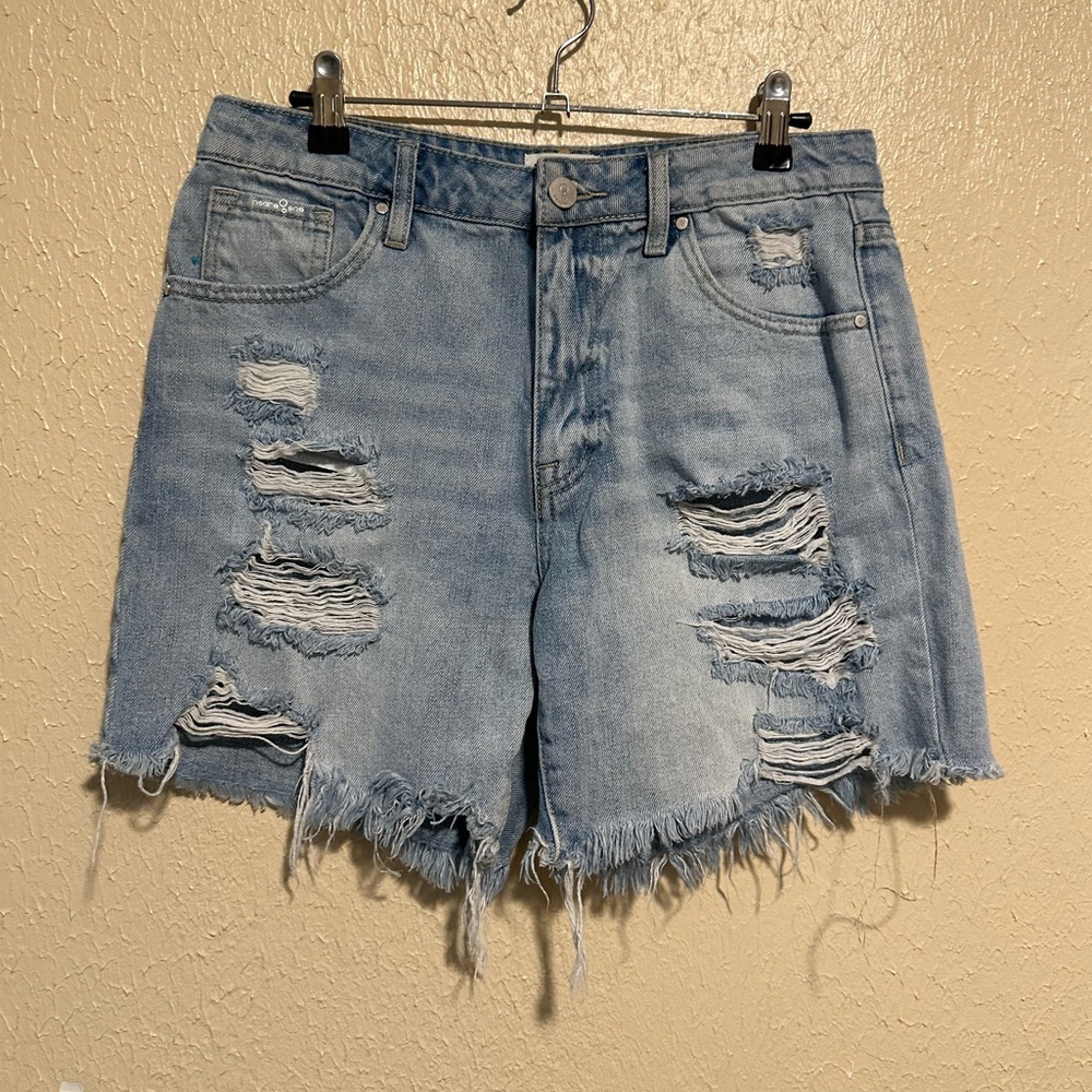Insane Gene Shorts Distressed Size‎ Medium